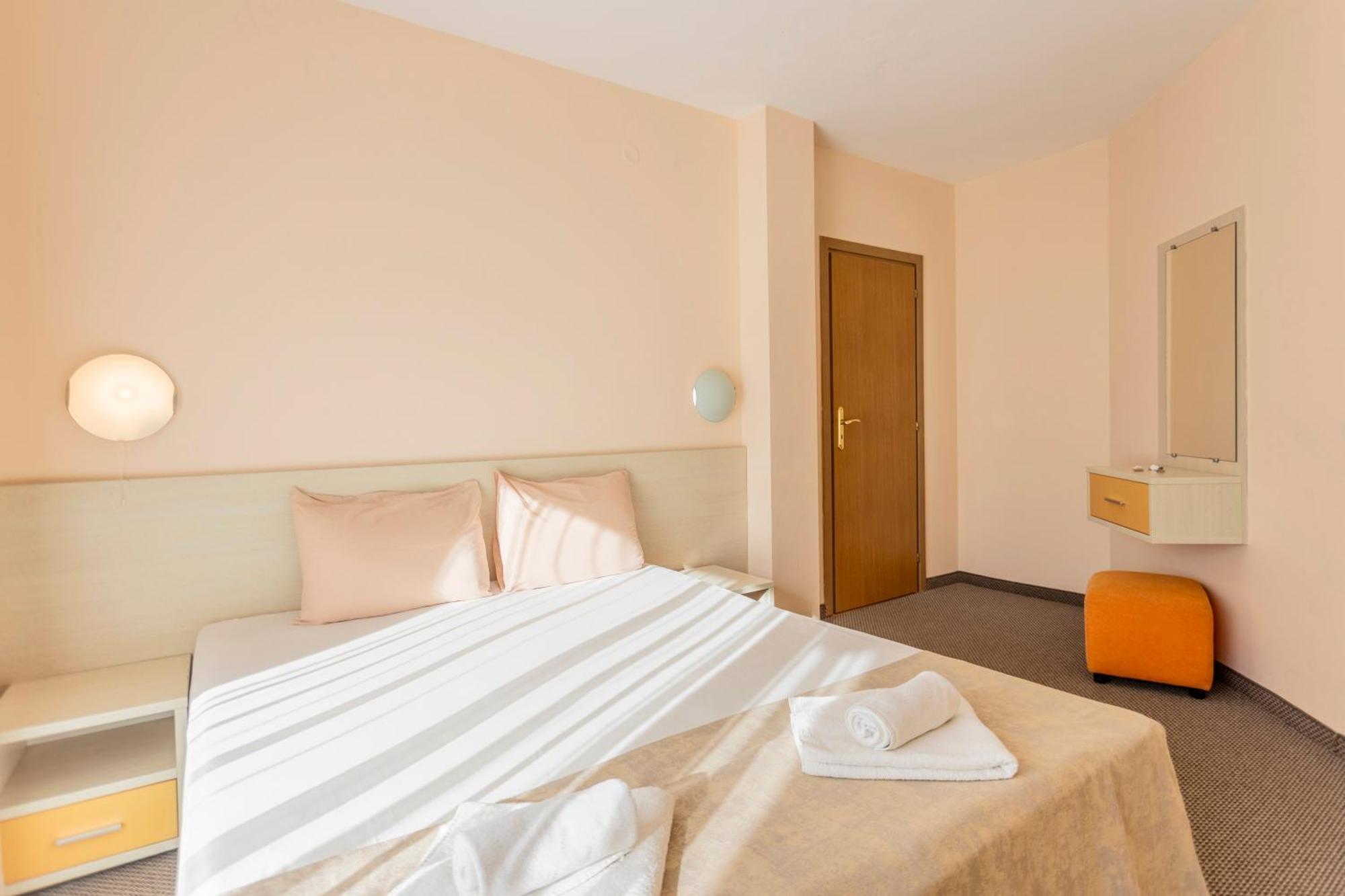 Aparthotel Hotel Prestige City II Primorsko Exterior foto